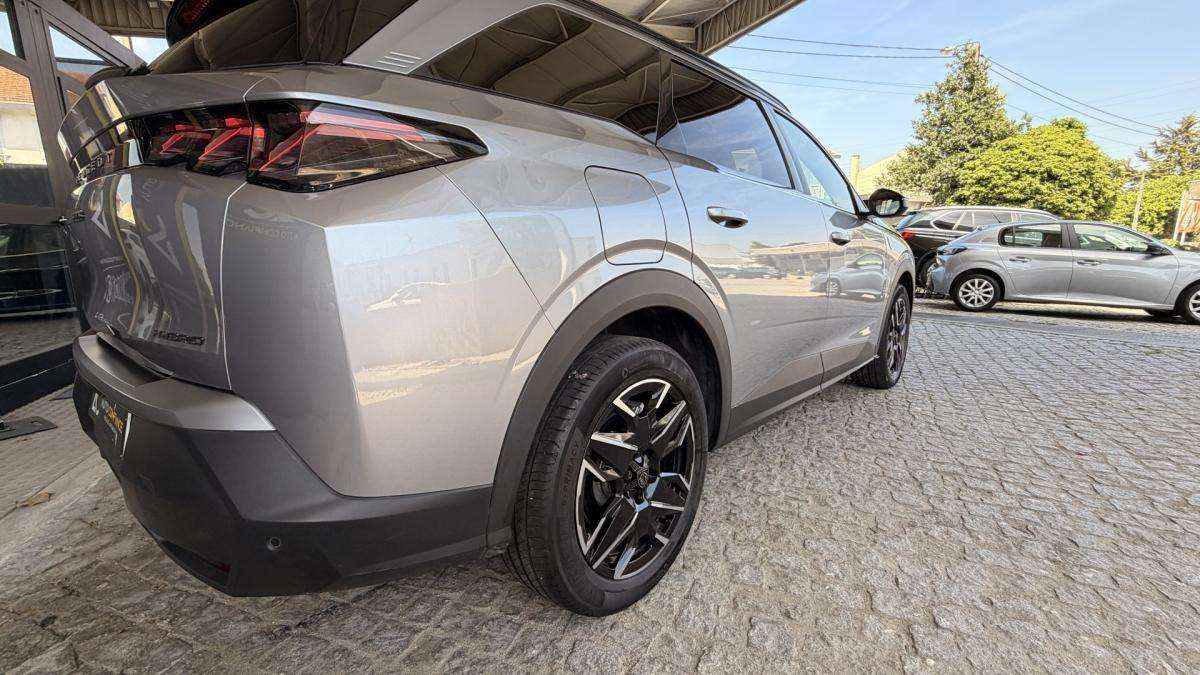 peugeot-5008-2024-gasolina-1199cc
