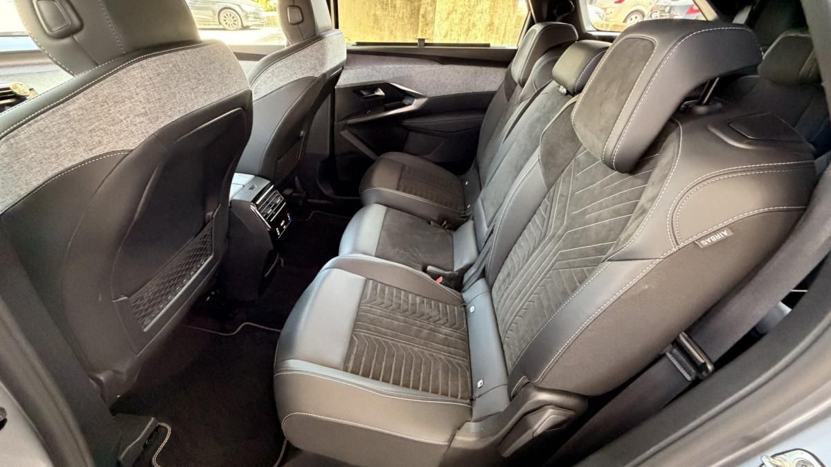 peugeot-5008-2024-gasolina-1199cc