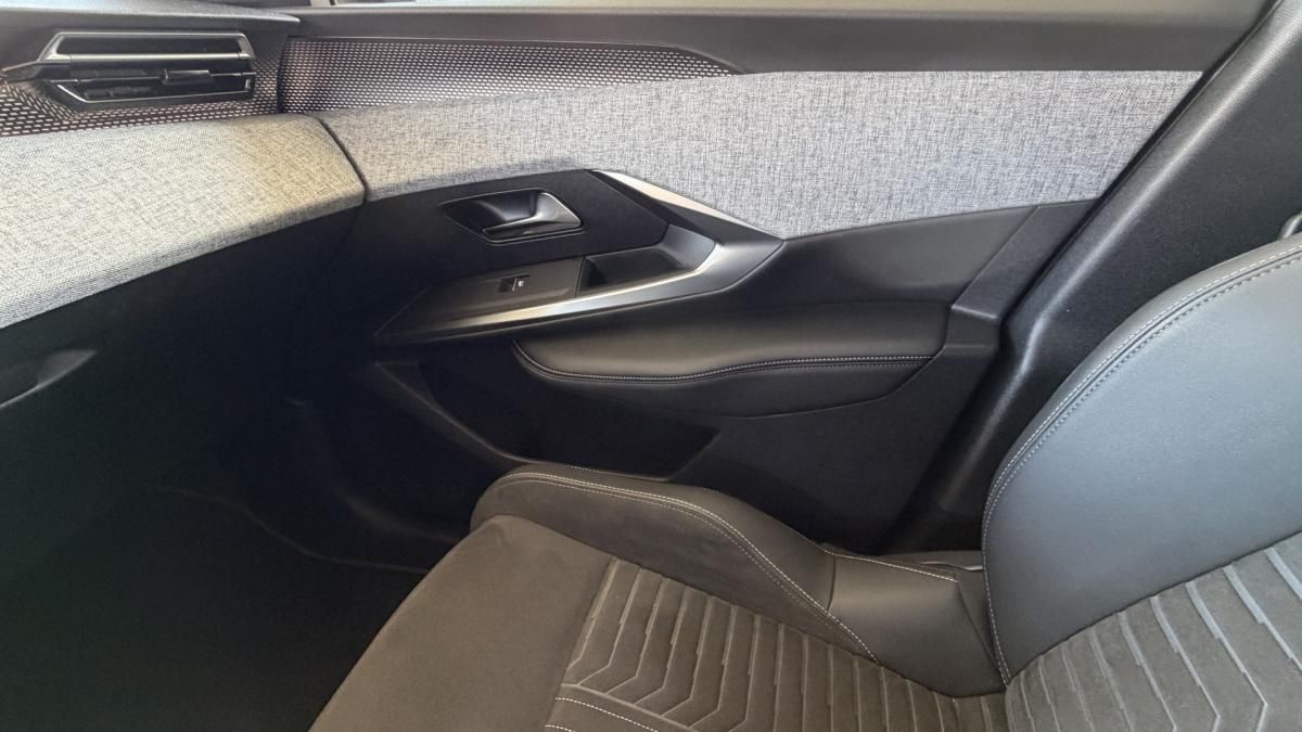 peugeot-5008-2024-gasolina-1199cc