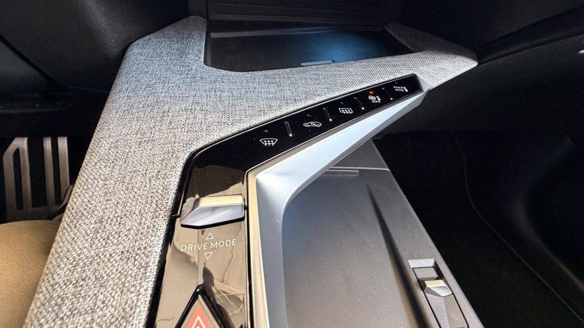 peugeot-5008-2024-gasolina-1199cc