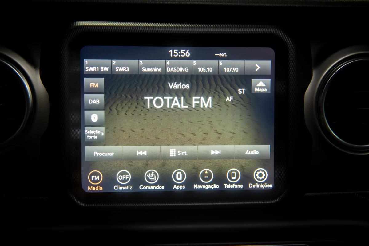 jeep-wrangler-2-0-etorque-4x4-2018-gasolina-1998cc