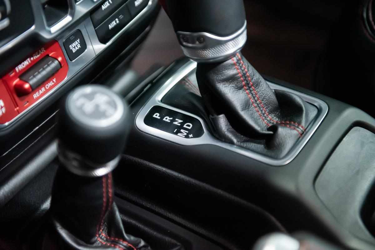 jeep-wrangler-2-0-etorque-4x4-2018-gasolina-1998cc