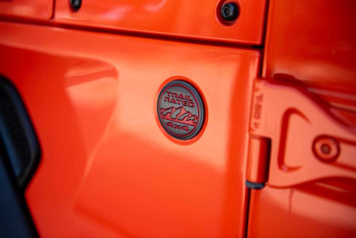 jeep-wrangler-2-0-etorque-4x4-2018-gasolina-1998cc
