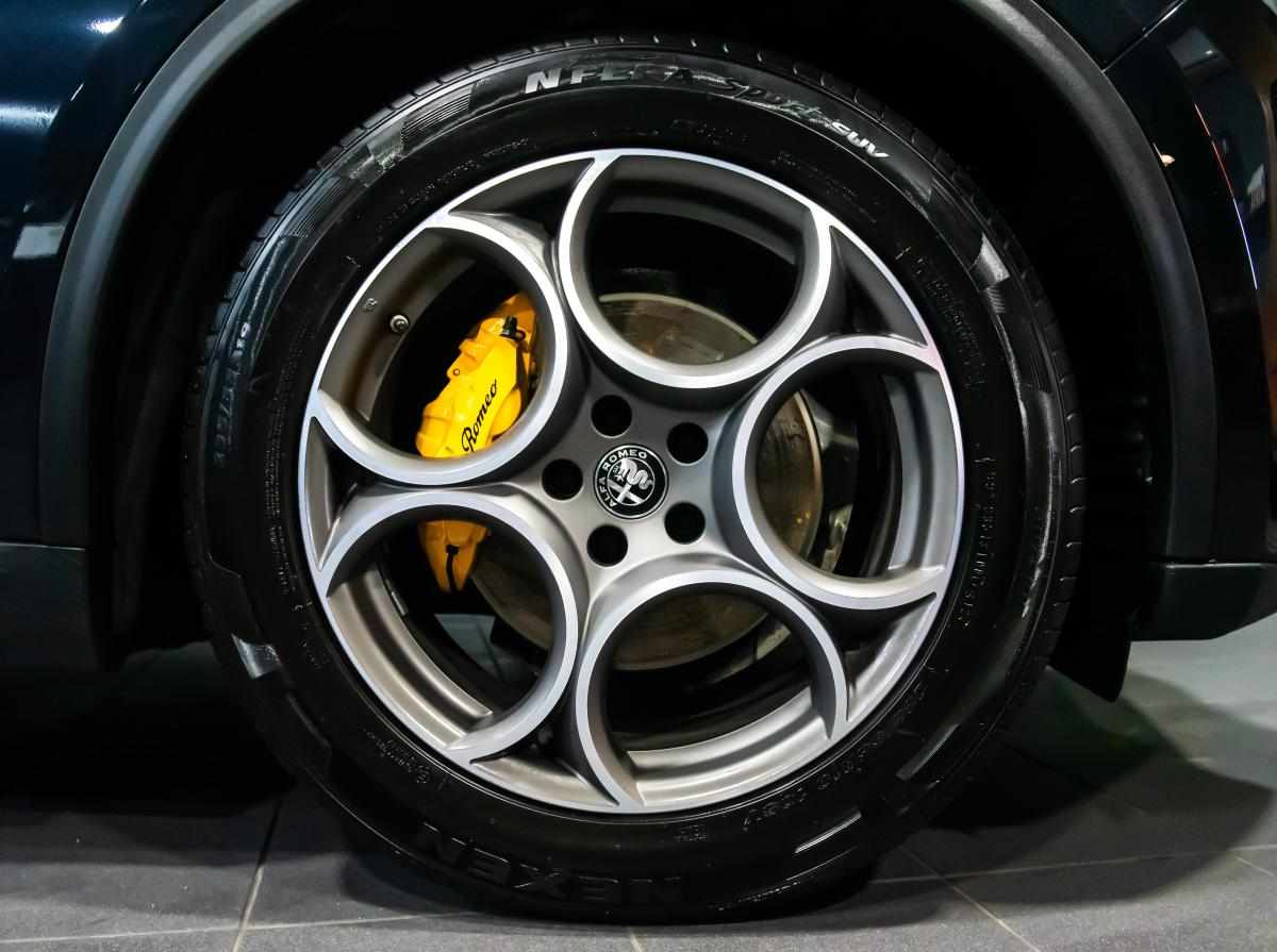 alfa-romeo-stelvio-2-2-jtdm-2022-diesel-2143cc