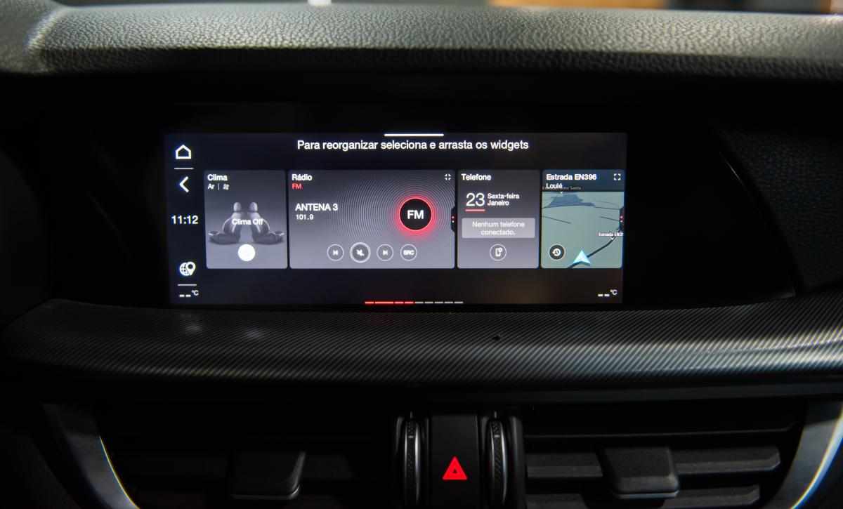 alfa-romeo-stelvio-2-2-jtdm-2022-diesel-2143cc