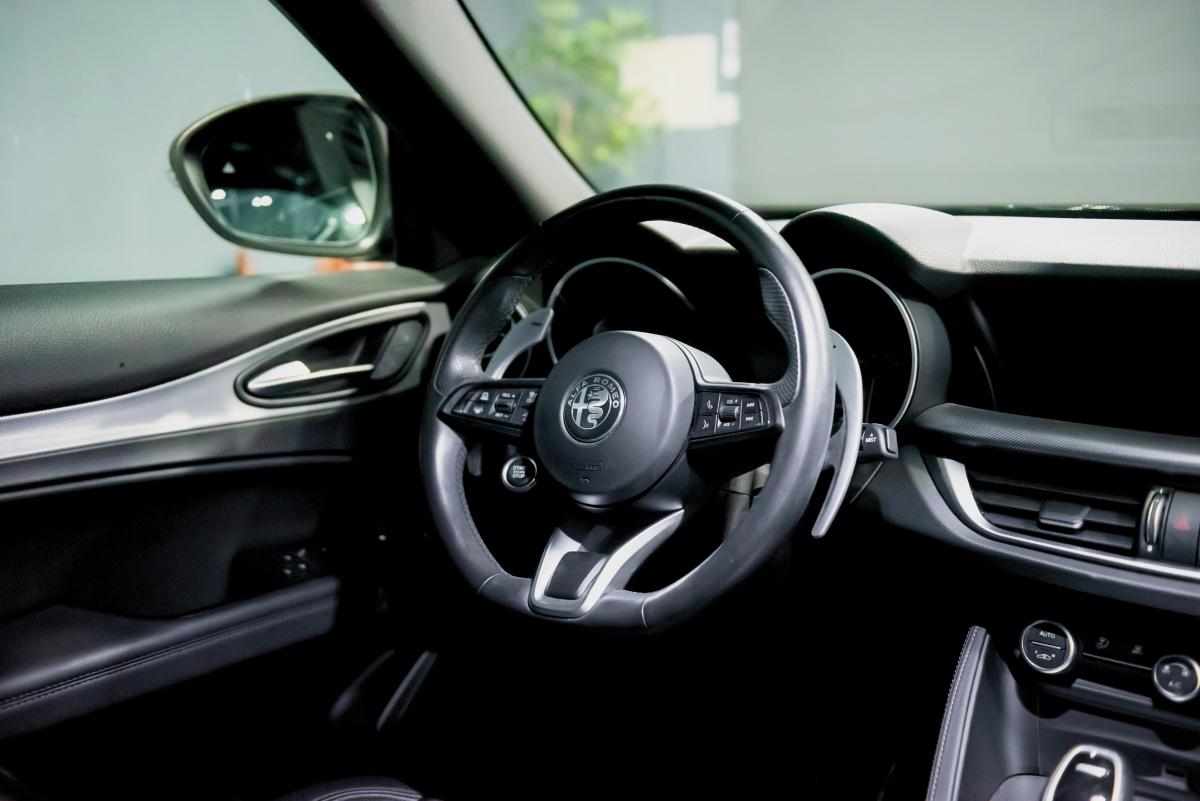 alfa-romeo-stelvio-2-2-jtdm-2022-diesel-2143cc