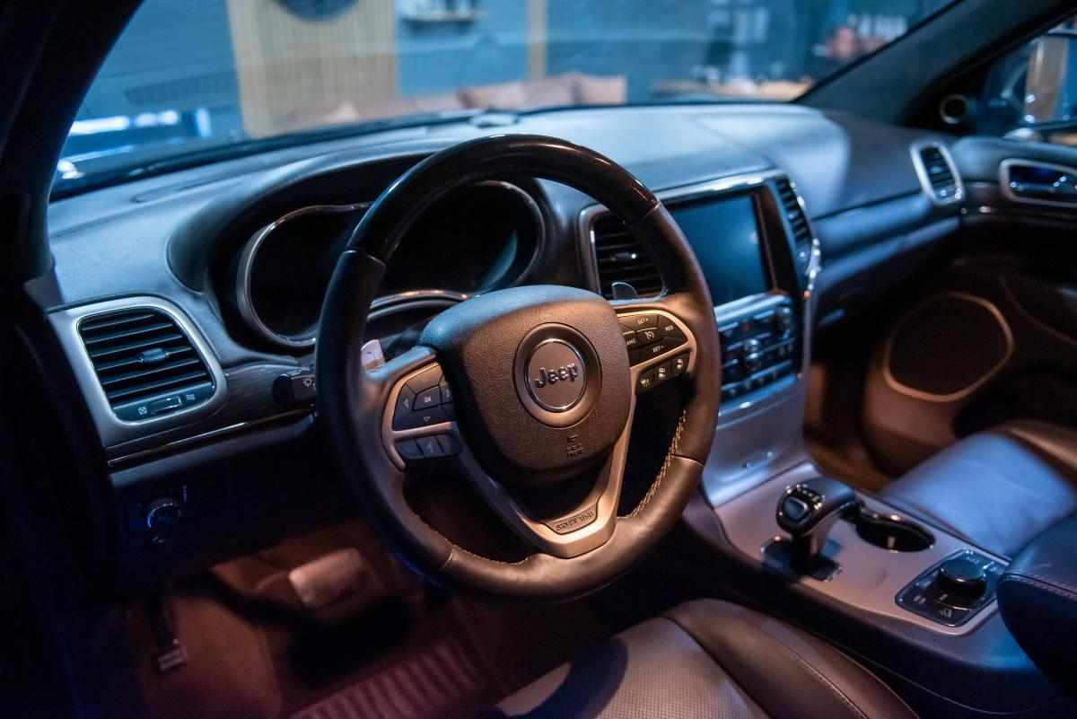 jeep-grand-cherokee-5-7-v8-4x4-2015-gasolina-5654cc