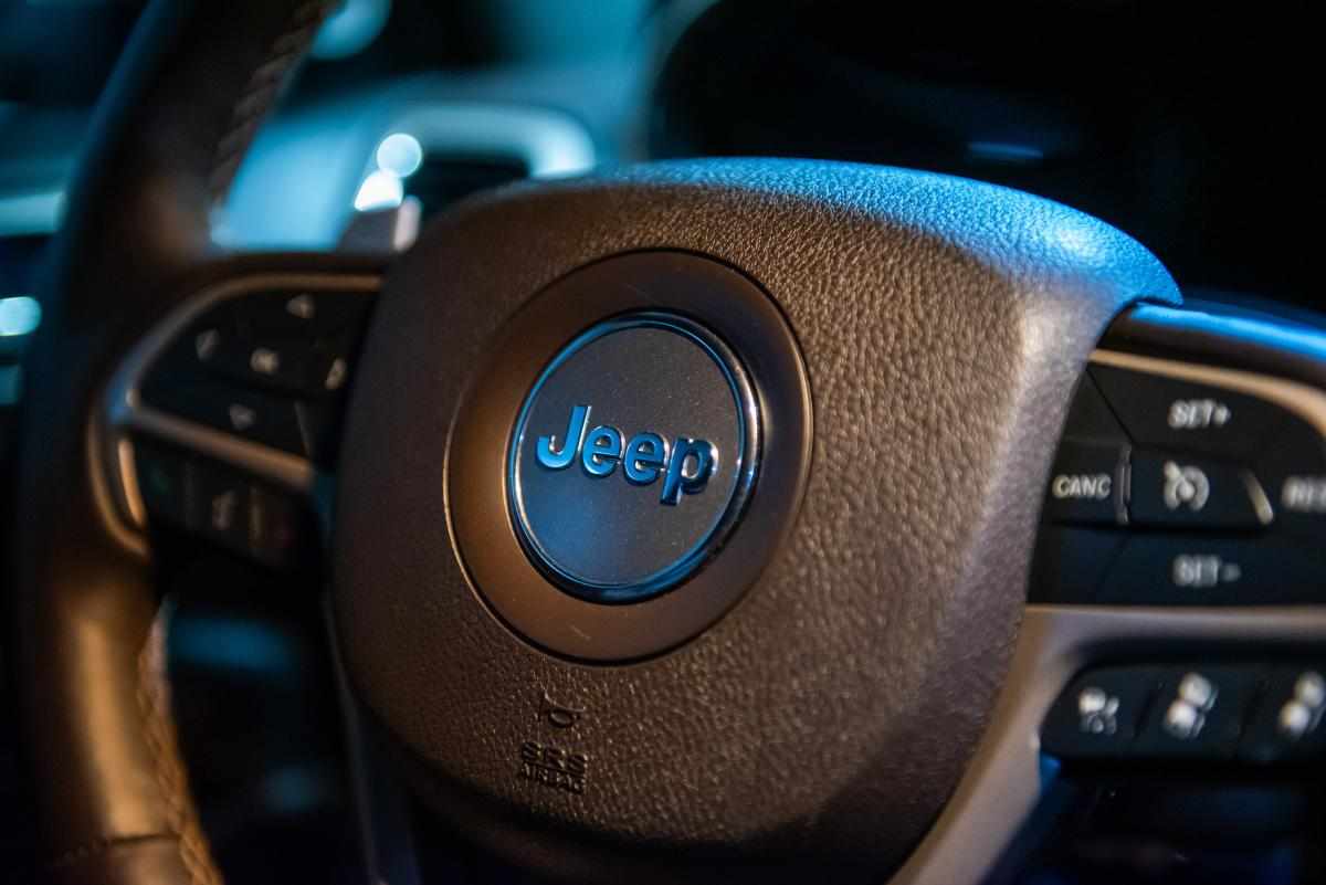 jeep-grand-cherokee-5-7-v8-4x4-2015-gasolina-5654cc