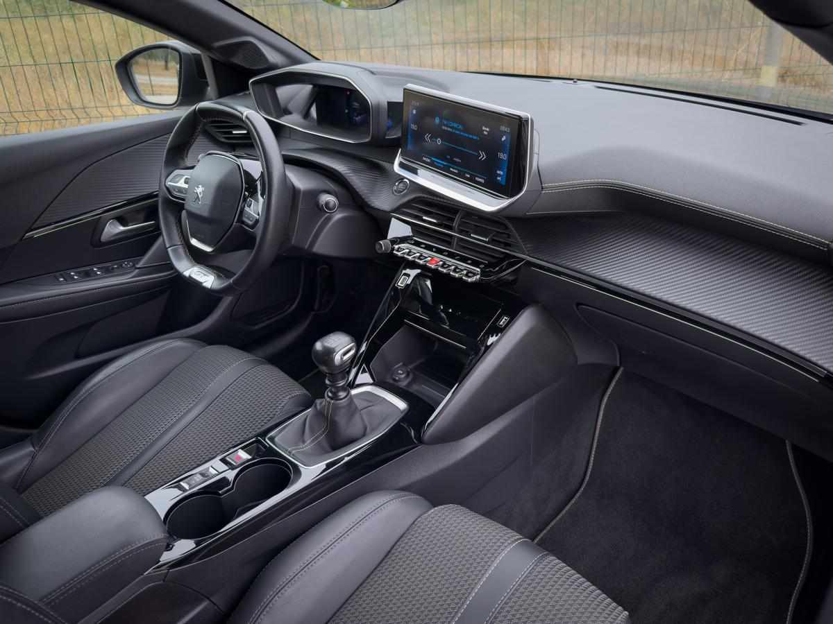 peugeot-208-2020-gasolina-1200cc