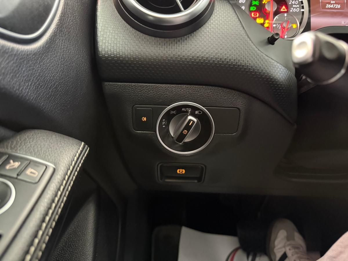 mercedes-benz-classe-a-2015-diesel-2143cc