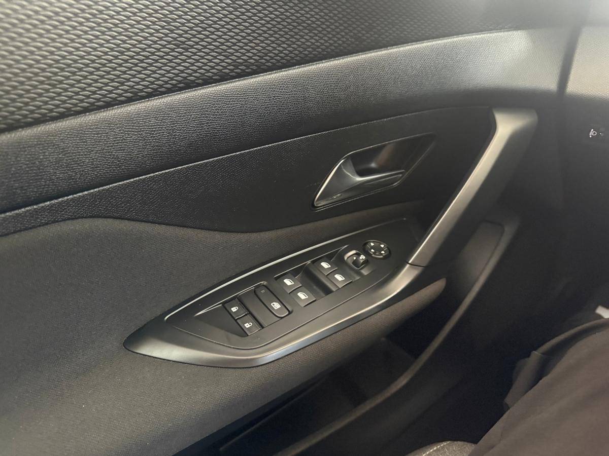 peugeot-308-sw-2022-gasolina-1199cc