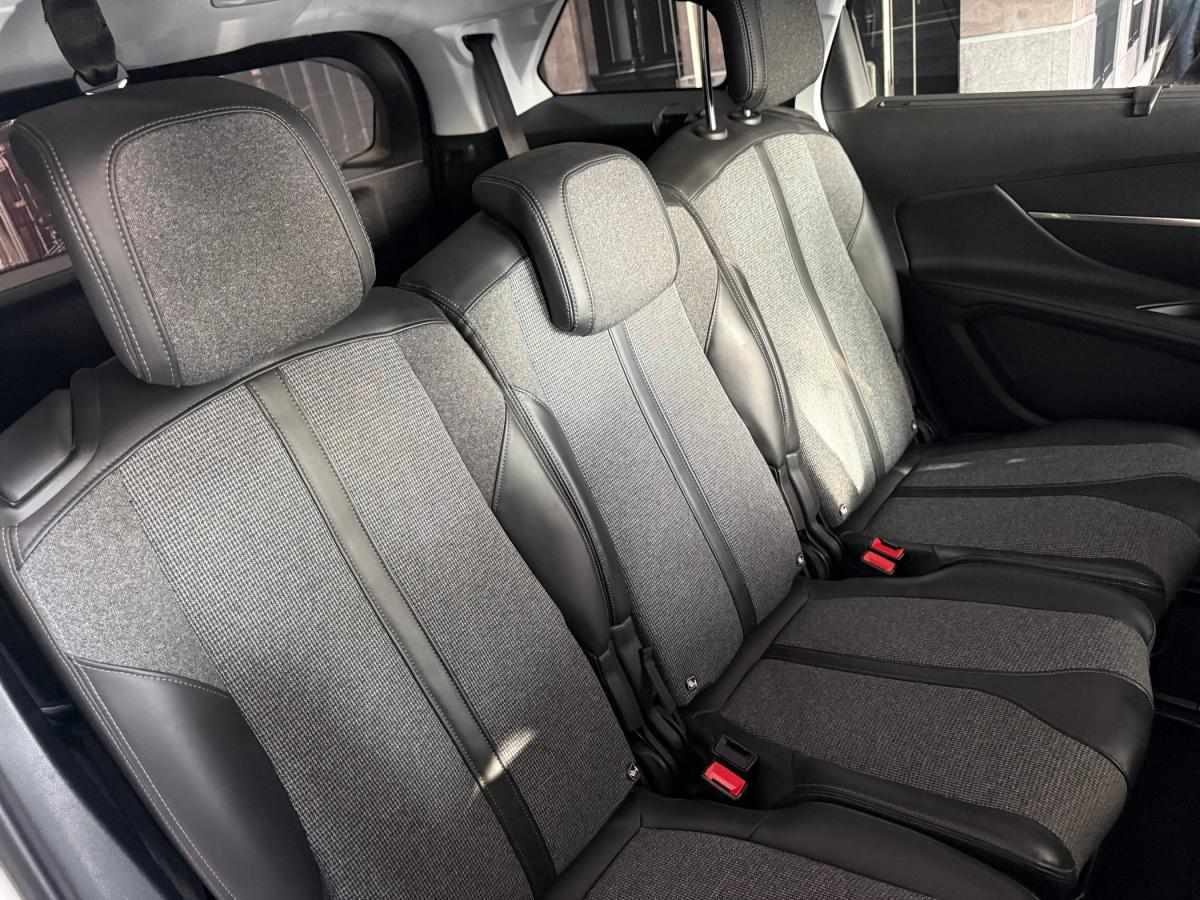 peugeot-5008-2018-gasolina-1199cc