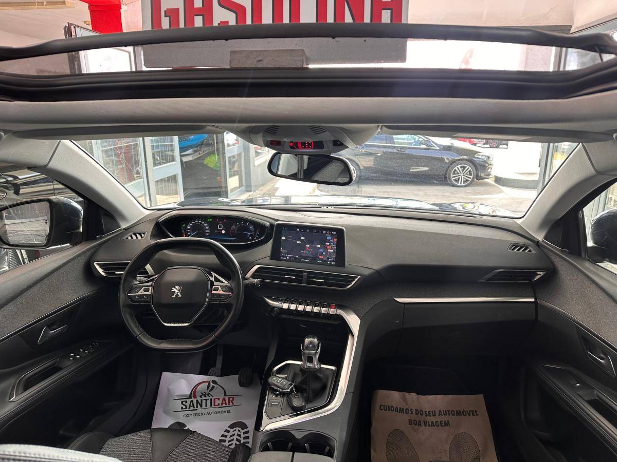 peugeot-5008-2018-gasolina-1199cc