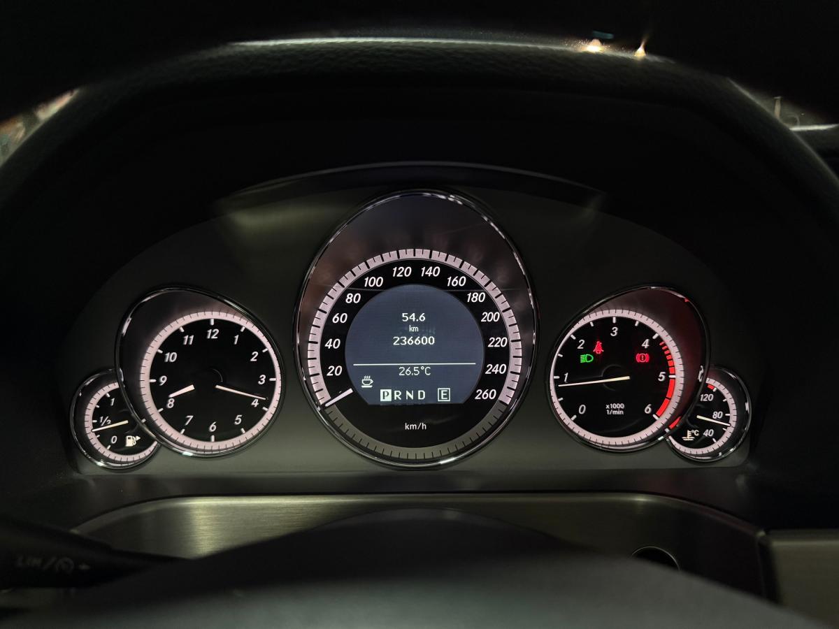 mercedes-benz-classe-e-2011-diesel-2149cc