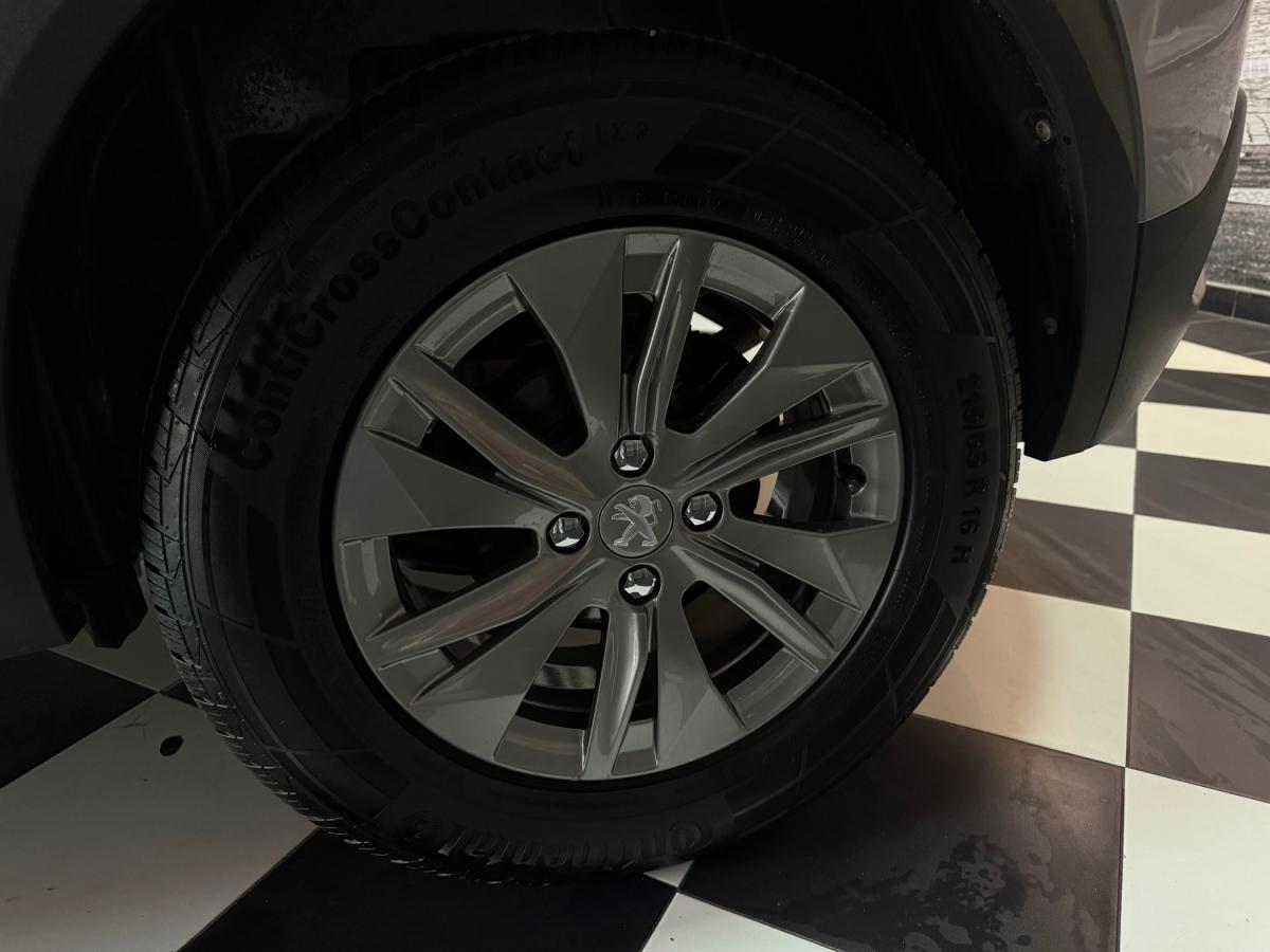 peugeot-2008-2023-gasolina-1199cc