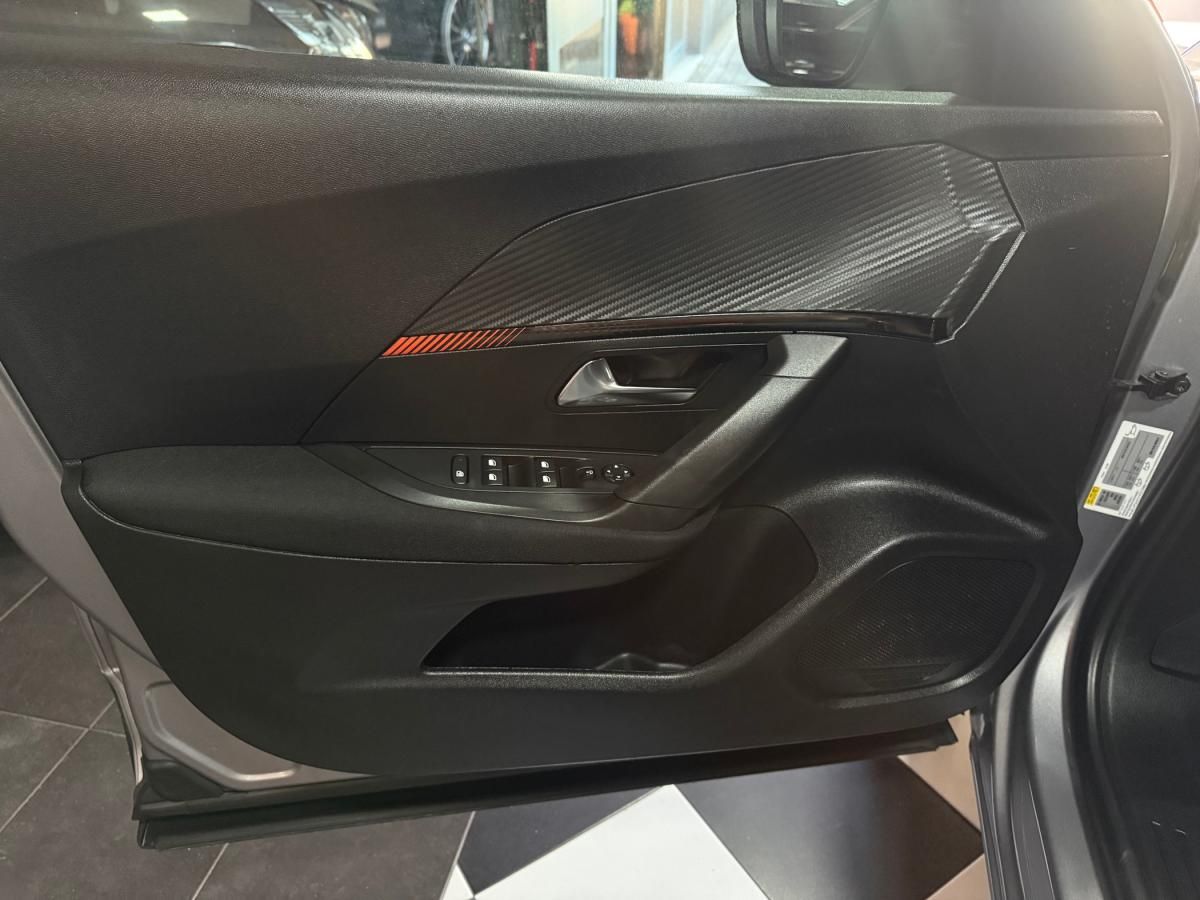 peugeot-2008-2023-gasolina-1199cc