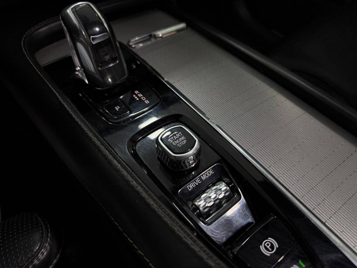 volvo-xc90-2017-hibrido-a-gasolina-1969cc