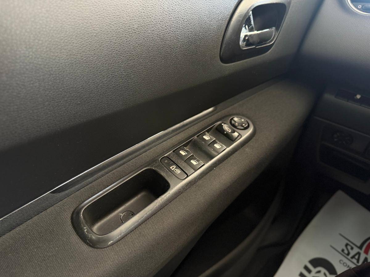 peugeot-3008-2012-hibrido-a-diesel-1997cc