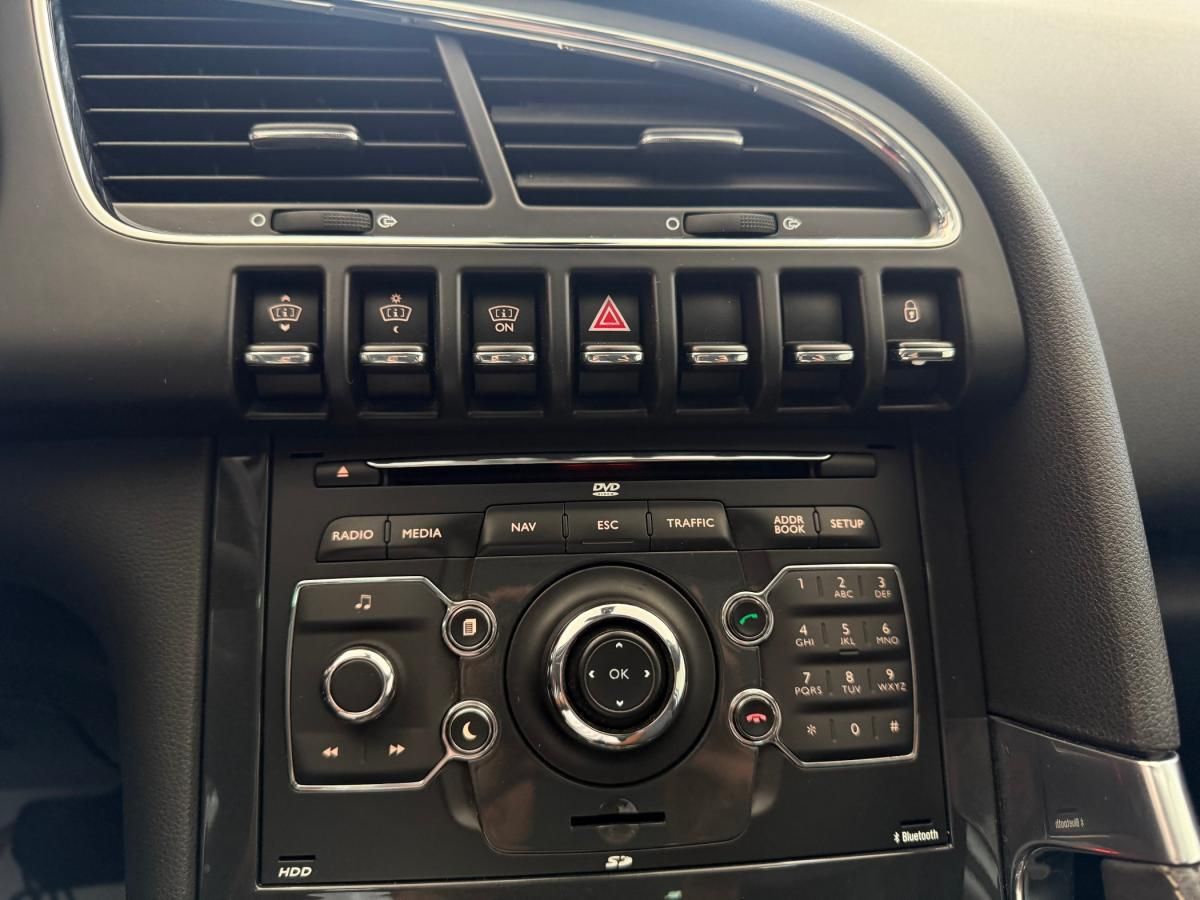 peugeot-3008-2012-hibrido-a-diesel-1997cc