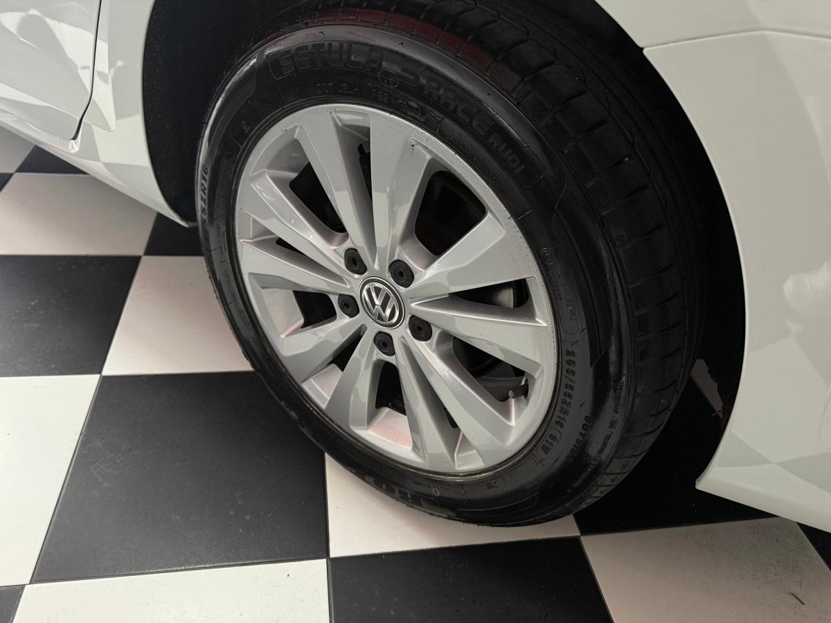 volkswagen-golf-variant-2014-diesel-1598cc