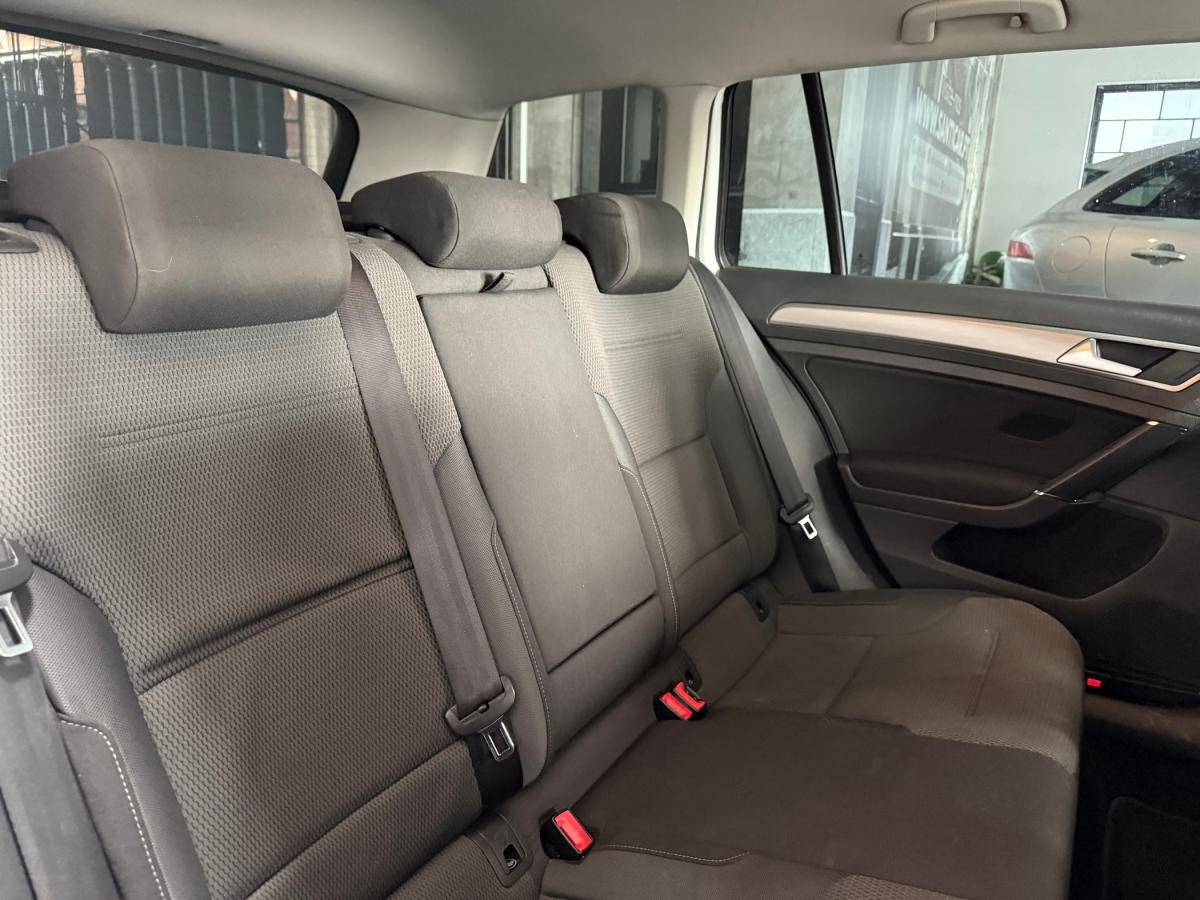 volkswagen-golf-variant-2014-diesel-1598cc