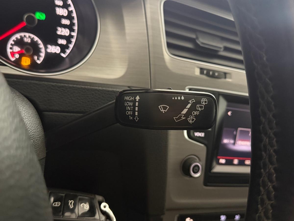 volkswagen-golf-variant-2014-diesel-1598cc