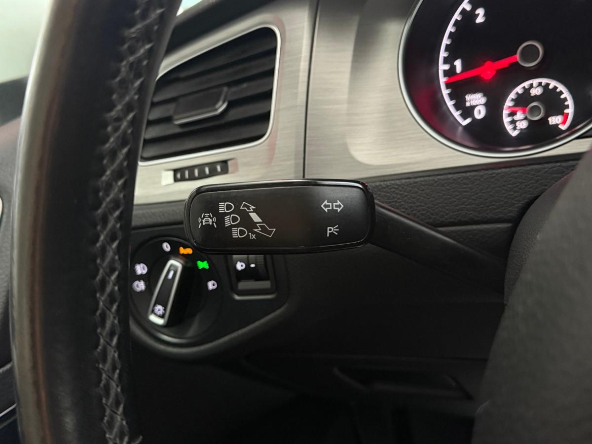 volkswagen-golf-variant-2014-diesel-1598cc