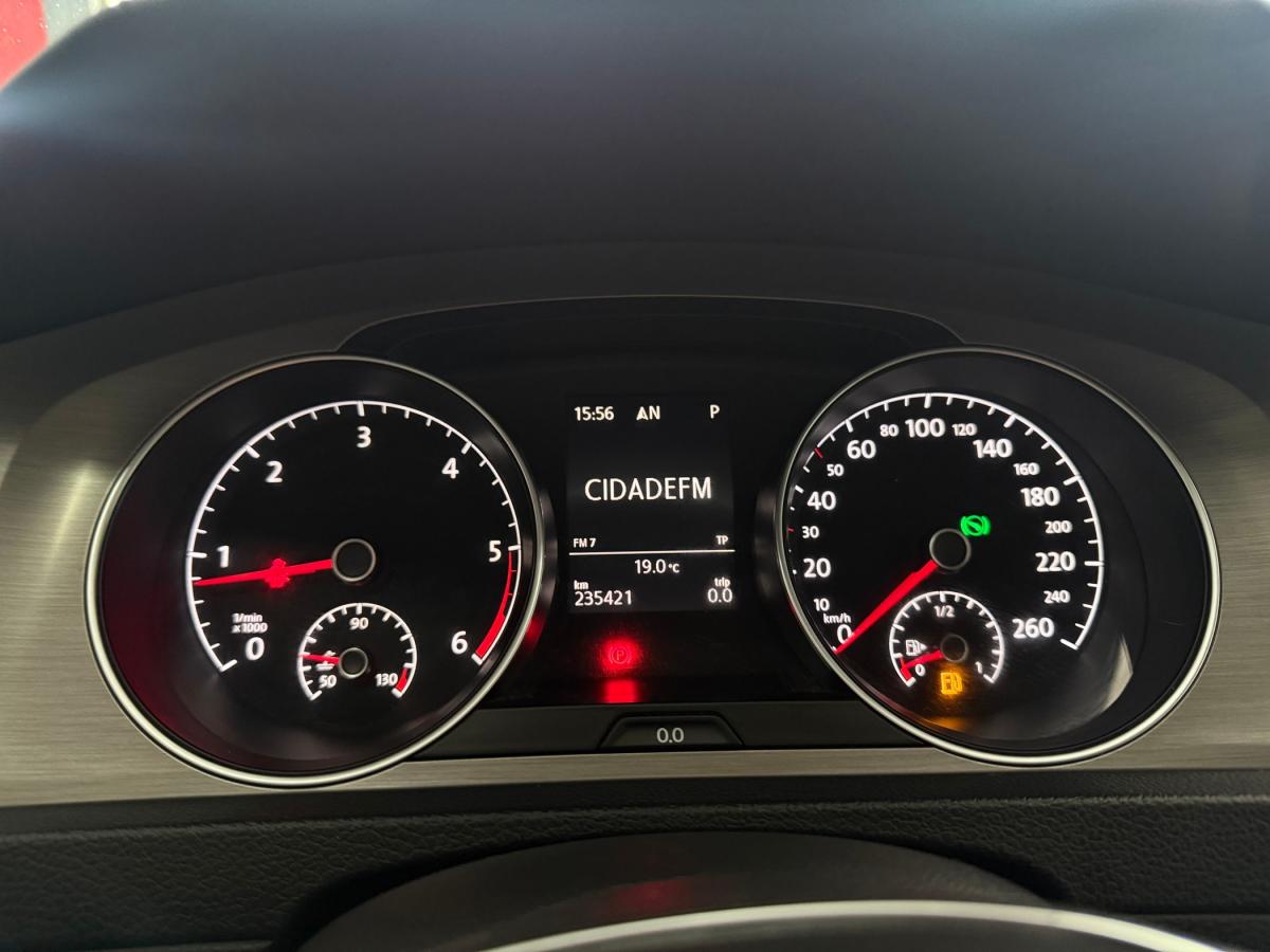 volkswagen-golf-variant-2014-diesel-1598cc