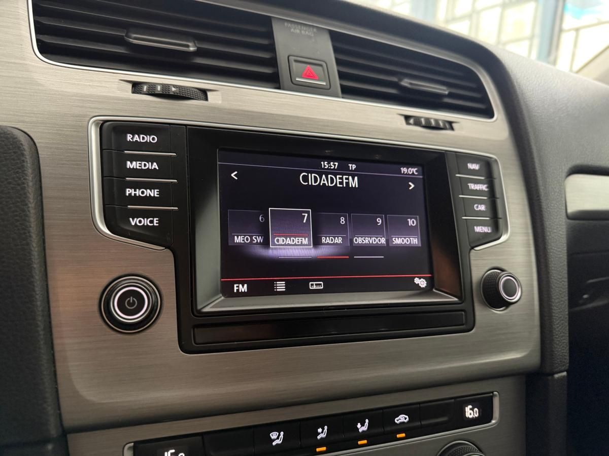 volkswagen-golf-variant-2014-diesel-1598cc