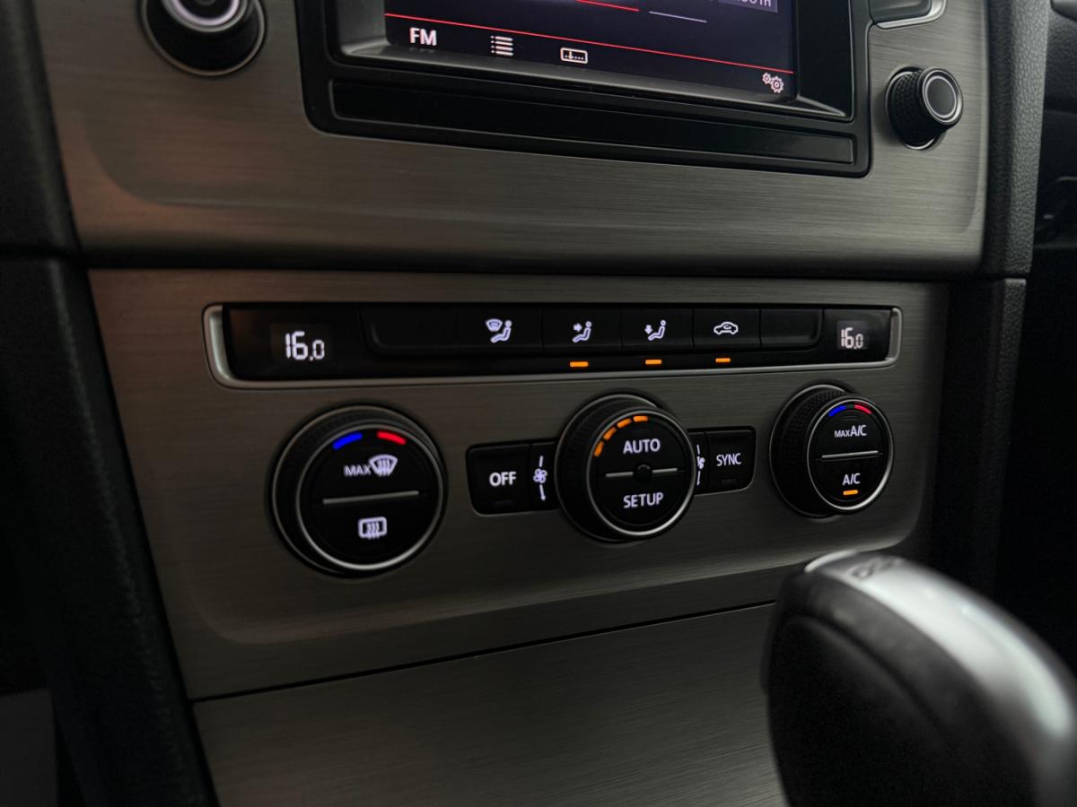 volkswagen-golf-variant-2014-diesel-1598cc