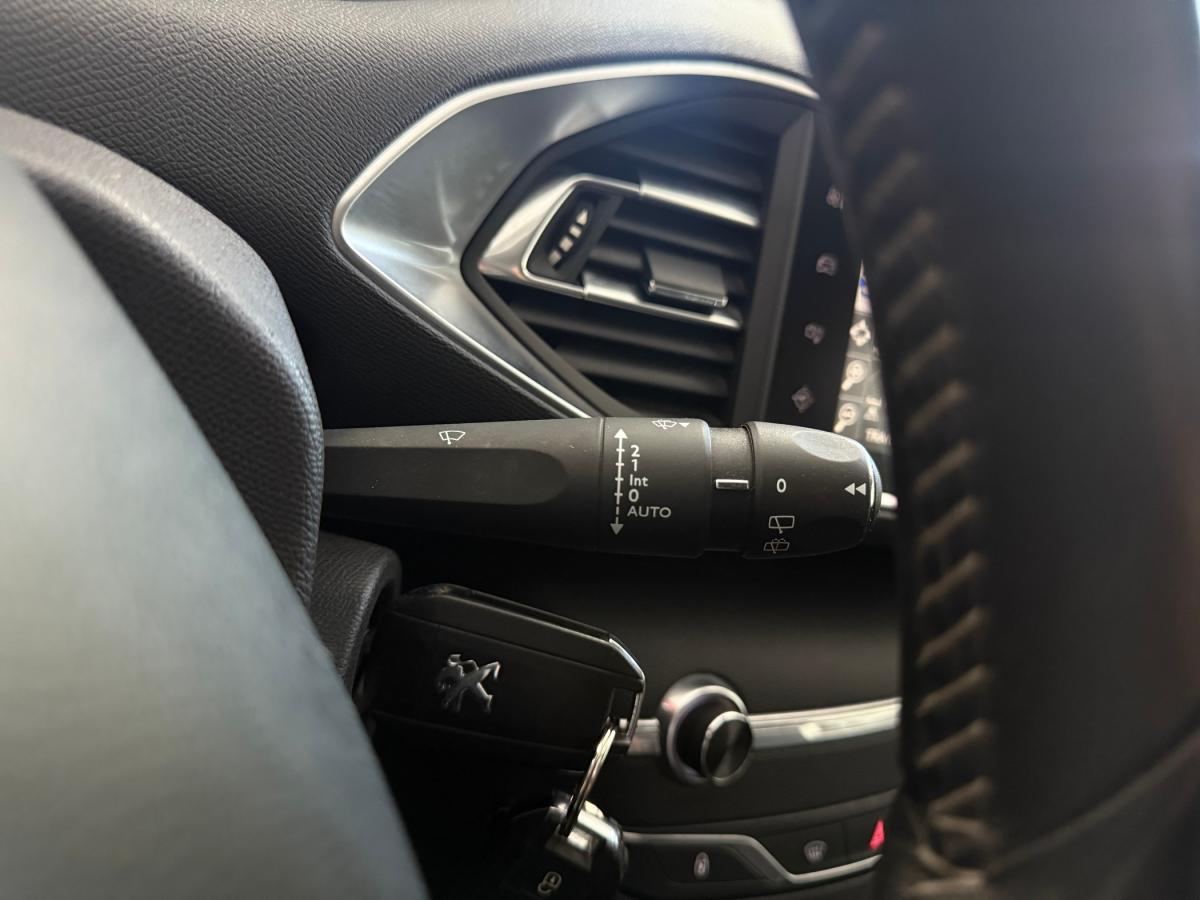 peugeot-308-sw-2014-gasolina-1199cc