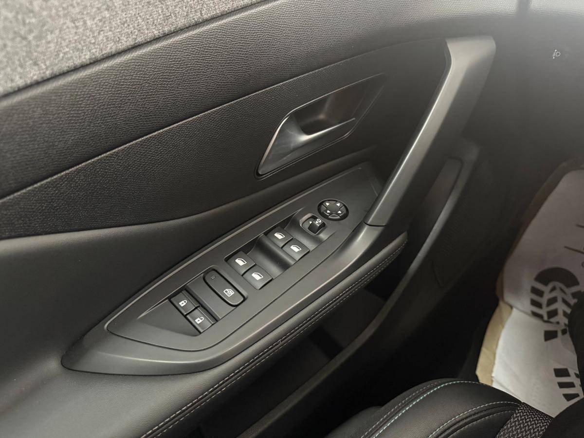 peugeot-308-2022-diesel-1499cc