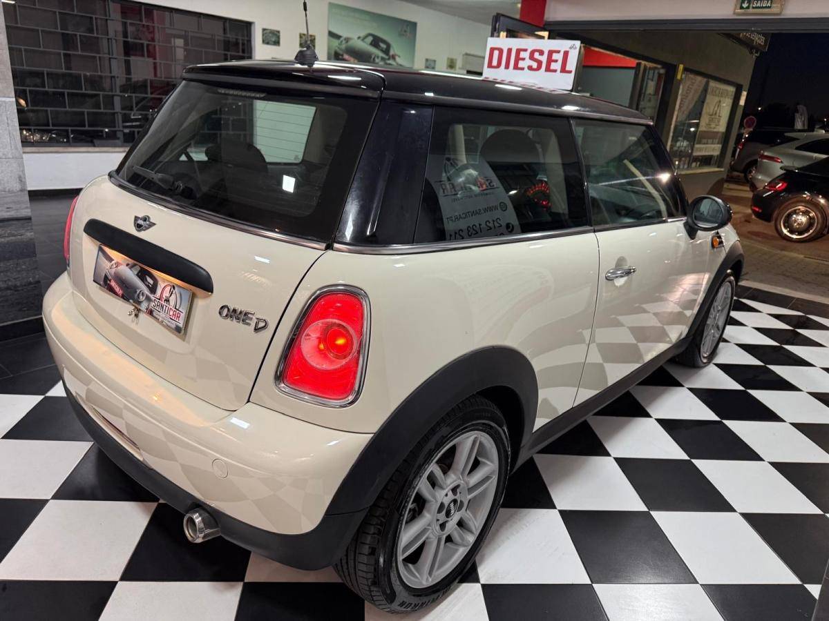 mini-cooper-2011-diesel-1598cc