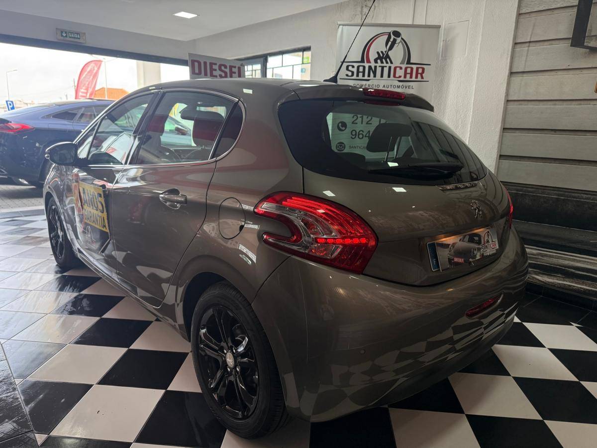 peugeot-208-2012-diesel-1560cc