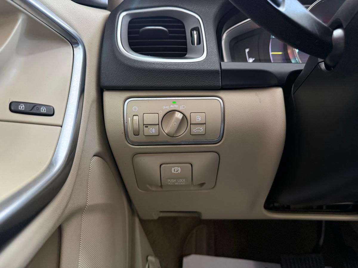 volvo-v60-2013-hibrido-a-diesel-2400cc
