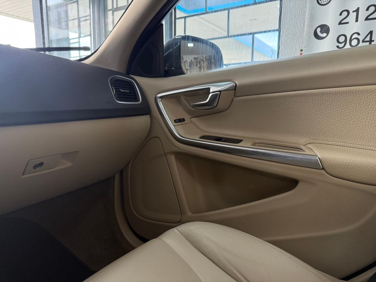 volvo-v60-2013-hibrido-a-diesel-2400cc