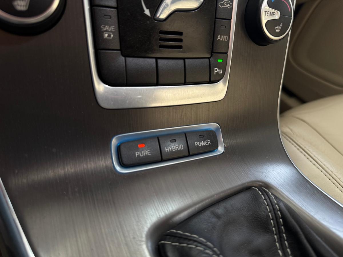 volvo-v60-2013-hibrido-a-diesel-2400cc
