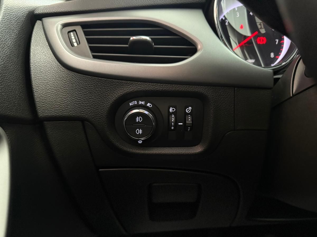 opel-astra-2020-gasolina-1199cc