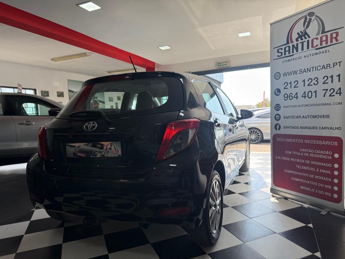 toyota-auris-touring-sports-2014-diesel-1364cc