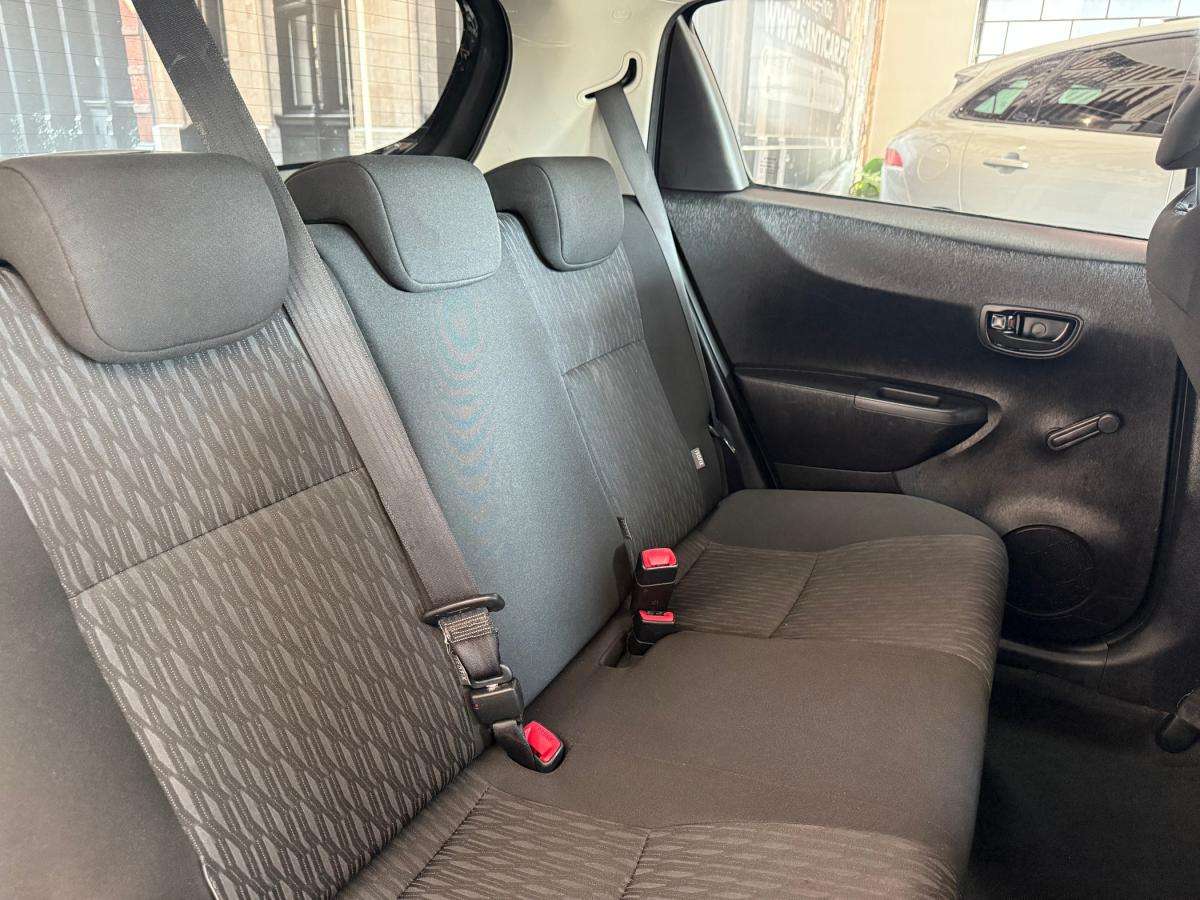 toyota-auris-touring-sports-2014-diesel-1364cc
