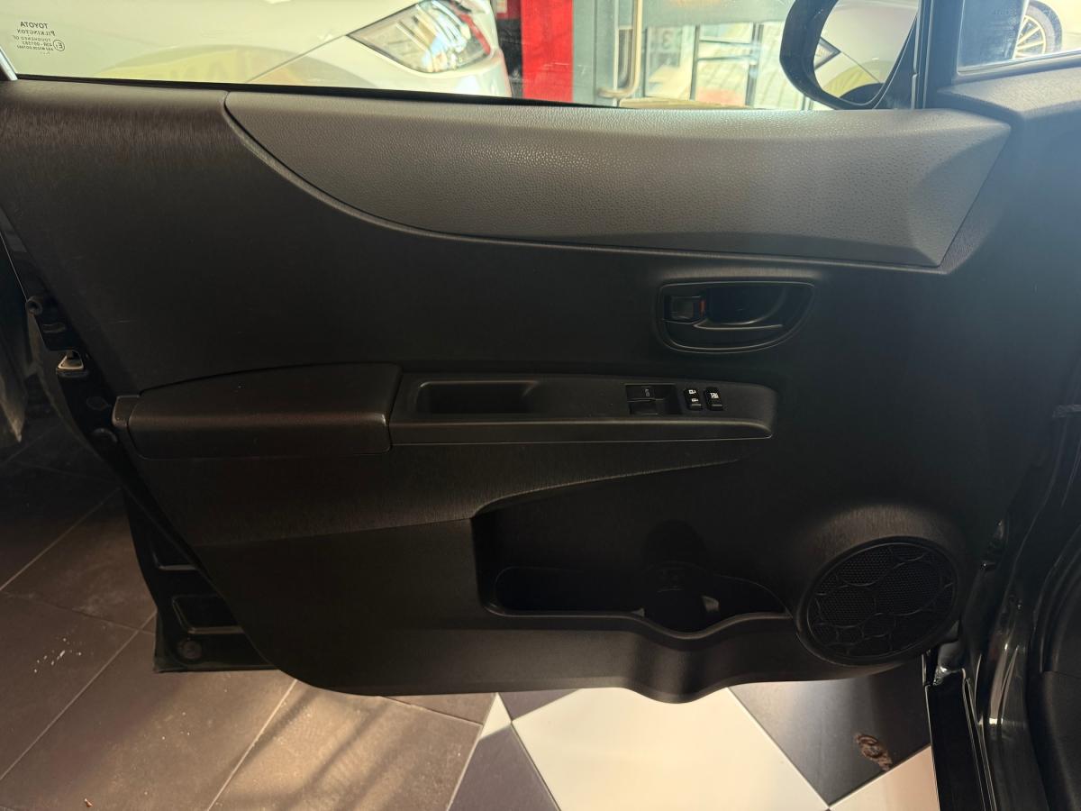 toyota-auris-touring-sports-2014-diesel-1364cc
