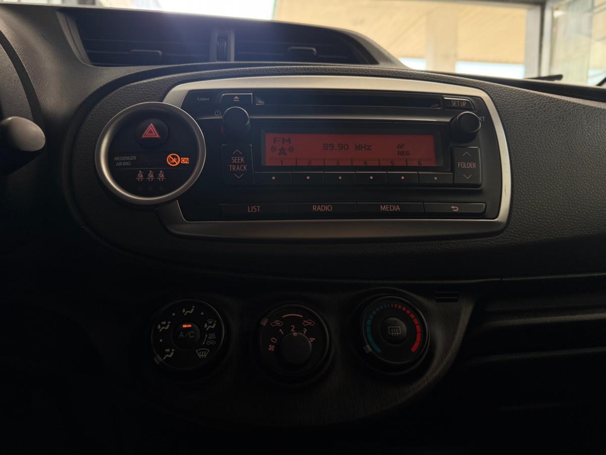 toyota-auris-touring-sports-2014-diesel-1364cc