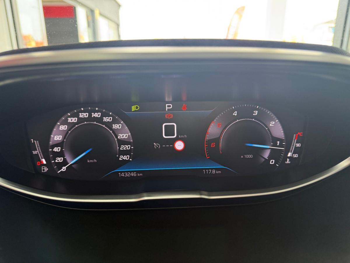 peugeot-3008-2022-diesel-1499cc
