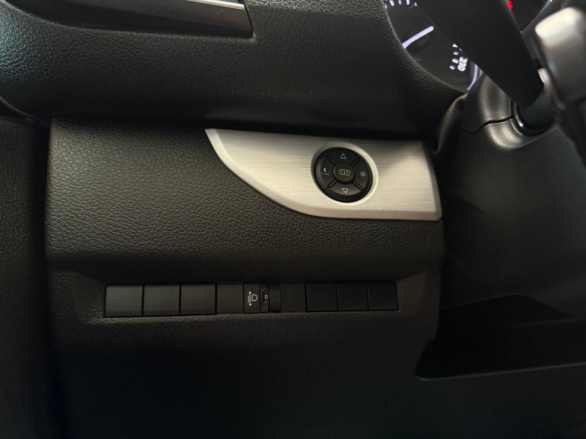 peugeot-traveller-2019-diesel-1997cc