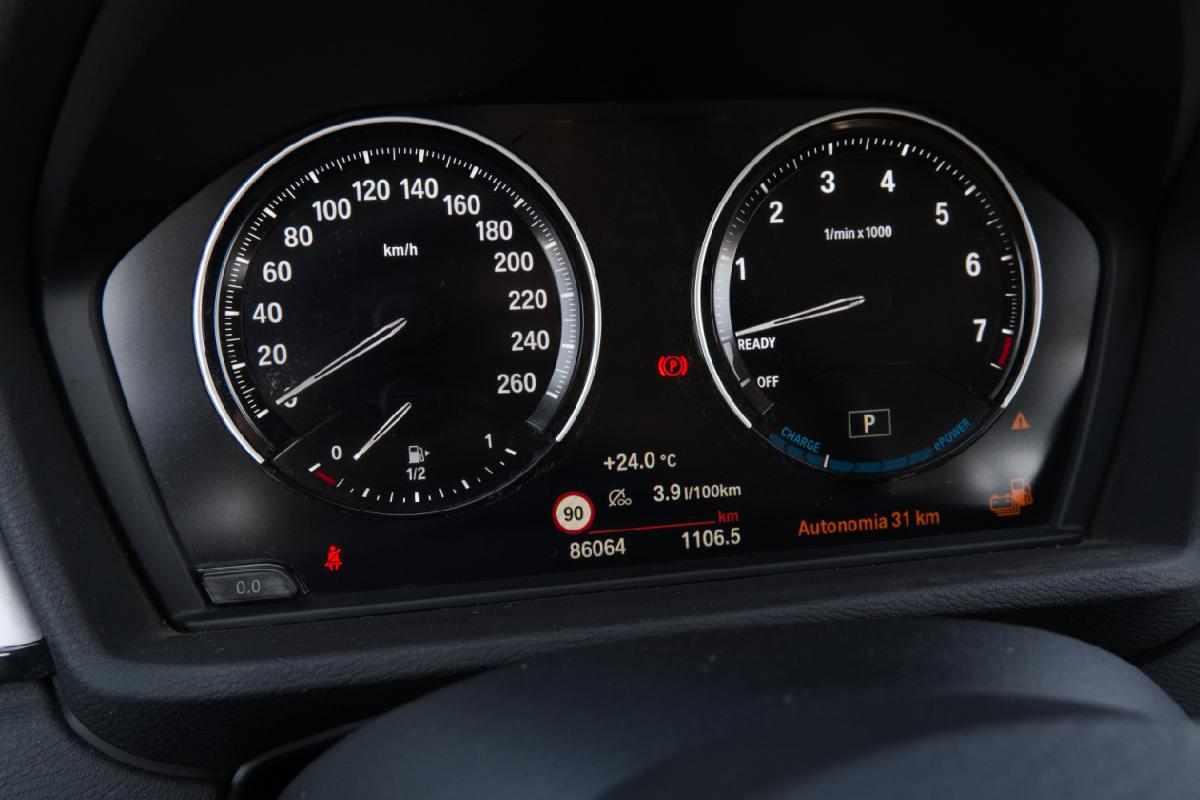 bmw-x1-xdrive25e-1-5-2020-eletrico-1499cc