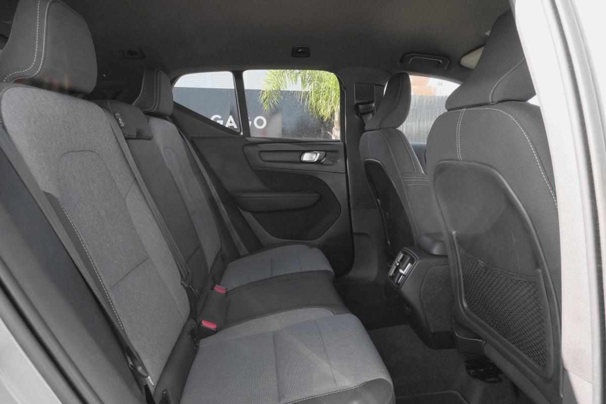 volvo-xc40-1-5-t2-2023-gasolina-1477cc