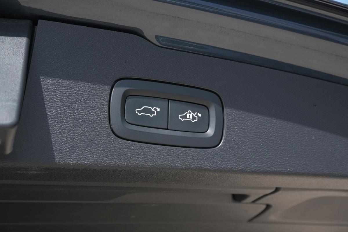 volvo-v60-t6-twin-engine-awd-2021-gasolina-1969cc