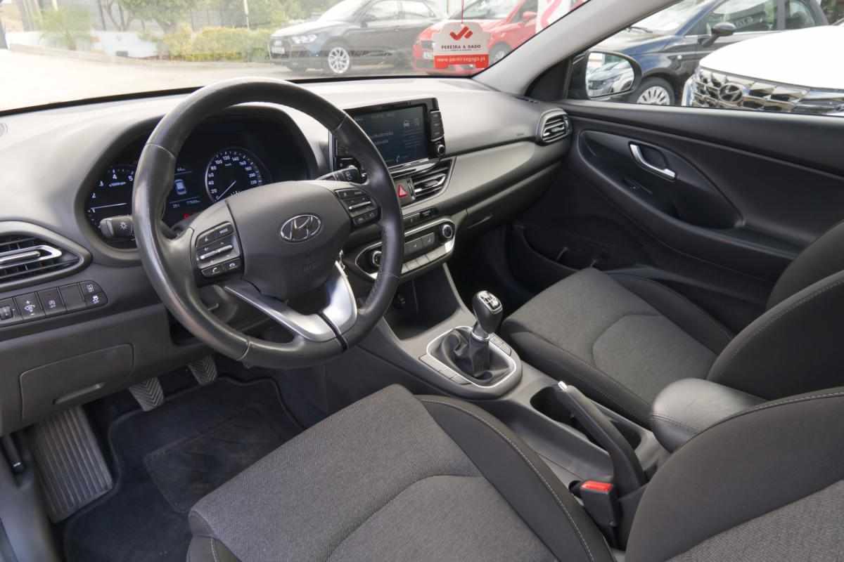 hyundai-i30-2022-gasolina-998cc