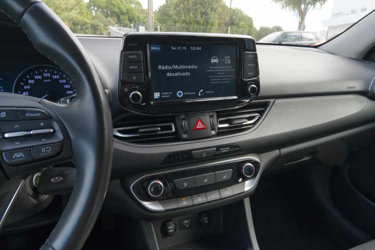 hyundai-i30-2022-gasolina-998cc