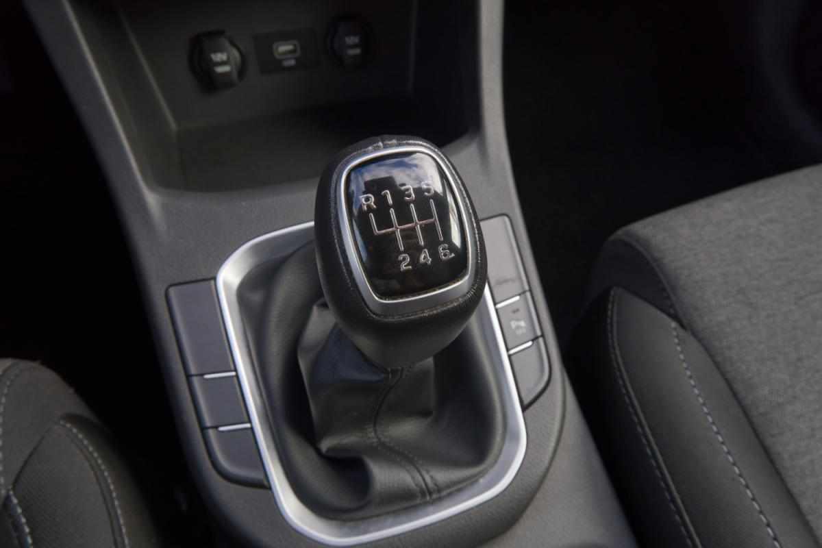 hyundai-i30-2022-gasolina-998cc